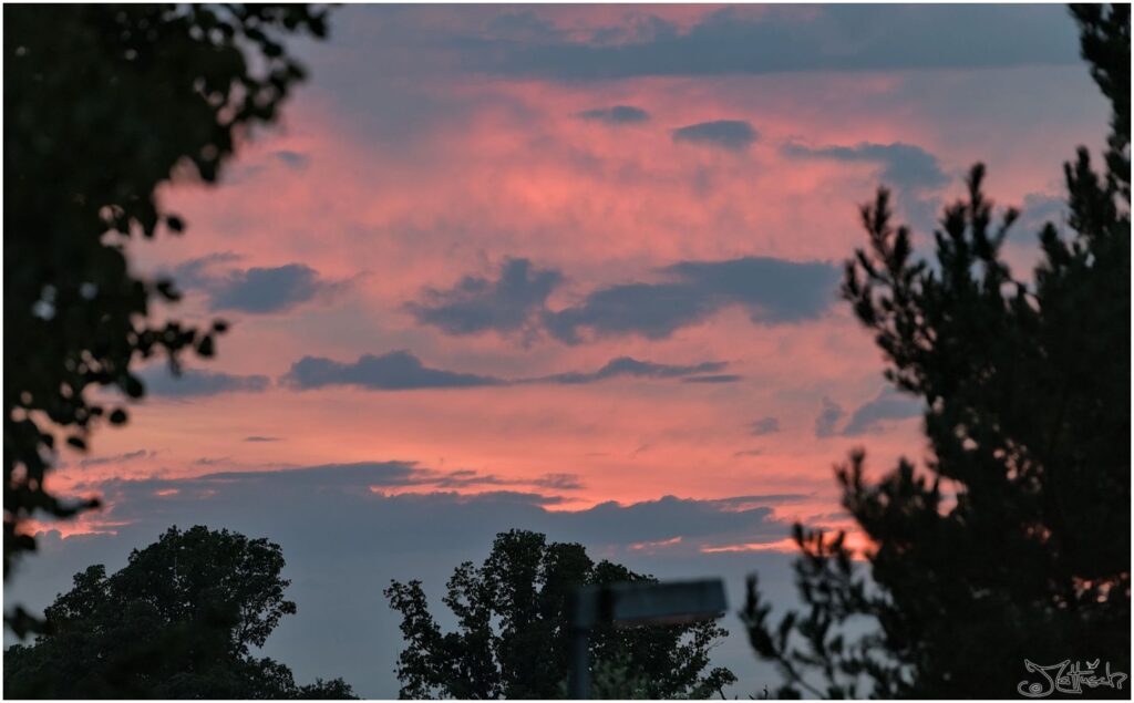 Wolken bei Sonnenuntergang